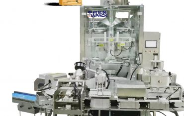 Automatische vacuümverpakkingsmachine met driehoeksmodel voor koffiepoeder